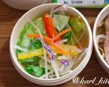 簡単豚トロもやし炒め日の丸ご飯サラダ弁当作り方2写真