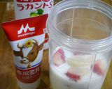 簡単！いちごフラペチーノ作り方1写真