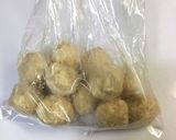 残った冷凍鶏団子の活用法☘️旨辛つくね作り方1写真