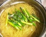 彩り鮮やかアスパラとエビのペペロンチーノ作り方2写真
