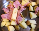 春じゃがいもとベーコンのバター煮転がし作り方2写真