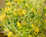 安くて簡単！もやしと豆苗の卵炒め作り方8写真