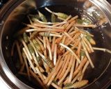 つくしと鶏肉の卵とじ作り方4写真