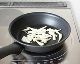 サッと炒めて【エシャレットの醤油炒め】作り方2写真