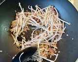 ひき肉ともやしのあんかけ焼きそば作り方4写真