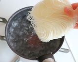 トマトの冷やしトムヤムビーフン作り方5写真
