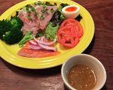 スモークサーモンと生ハムのサラダ作り方6写真