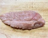 レンジで簡単！蒸し鶏と特製香味ネギダレ作り方1写真