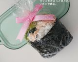 半分に折るだけ。ヘルシーサラダおりぎり作り方12写真