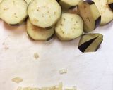 トマトとナスのハリッサパスタ作り方1写真