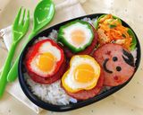 ボロニアソーセージで花畑ＢＥＮＴＯ作り方5写真
