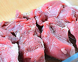 柔らか牛すね肉とごろごろ野菜のポトフ♪作り方1写真