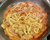 ニンジンと豚バラ肉の焼きうどん作り方5写真