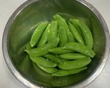 スナップエンドウと豚肉のオイスターソース作り方2写真