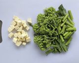 菜の花とチーズの簡単フリッター。作り方1写真