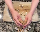 レンジで簡単！しめじと舞茸のガリバタ蒸し作り方1写真