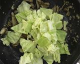 春キャベツと舞茸の簡単＊ペペロンチーノ作り方7写真