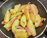 新ジャガイモとベーコンのペペロンチーノ作り方6写真
