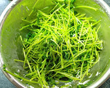 簡単副菜！豆苗の梅昆布茶とごま油和え作り方4写真