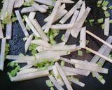 簡単！めちゃうま！大根だけ炒め♪作り方2写真