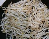 簡単！激ウマ！豚ひき肉カレー肉味噌もやし作り方1写真