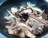新たまねぎと椎茸の肉味噌炒め作り方3写真
