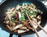 新たまねぎと椎茸の肉味噌炒め作り方5写真