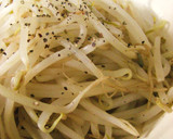 あともう１品☆もやしのウェイパー炒め♬作り方3写真