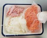 新玉ねぎとにんじんのわさびマヨサラダ作り方2写真