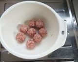 肉団子と根菜の煮物作り方1写真