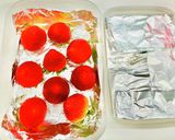 アルミホイルで新鮮長持ち♪ 苺の保存☆✨作り方1写真