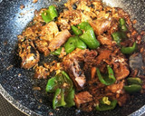 簡単早い！鯖缶汁も一緒にピーマン炒め作り方3写真