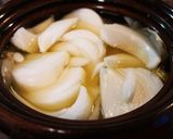 新玉葱とさつま芋の煮物作り方3写真