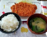 ベチャベチャしない！とんかつの食べ方♪作り方4写真