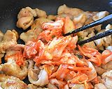 下味にこだわり! 豚キムチの温泉卵のせ♪作り方6写真