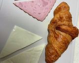 簡単サクサク★クロワッサンでホットサンド作り方1写真