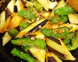 茄子とししとうのひき肉味噌炒め煮作り方3写真