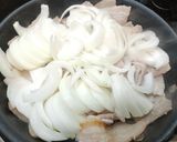 超簡単！豚バラ肉と新玉ねぎの甘辛炒め煮！作り方5写真