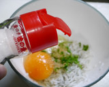 簡単！しらすと三つ葉の出汁巻き卵作り方1写真