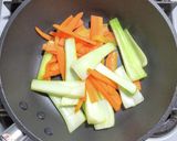 豚こま肉とチンゲン菜のキムチ炒め作り方4写真