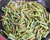 春限定♪簡単♪フライパンで蕨の炒め煮作り方3写真