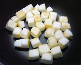 はんぺんとトマトのオイスター風味炒め☆作り方3写真