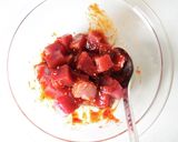 簡単な【マグロとアボカドのピリ辛和え】作り方4写真