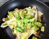 ヨウサマの減塩春キャベツニンニク醤油炒め作り方4写真