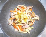 鶏もも肉と野菜とキノコのミルク煮作り方5写真