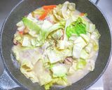 鶏もも肉と野菜とキノコのミルク煮作り方7写真
