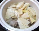 新タケノコとつみれのみそ味煮物作り方3写真