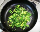 ニラの卵とじ〜みそ味作り方3写真