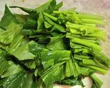 簡単・ほうれん草とソーセージの炒めもの作り方1写真