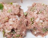 簡単♪セロリの葉と新玉ねぎのハンバーグ作り方3写真